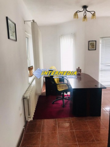 spatiu-birouri-de-inchiriat-zona-cetate-50-mp-12