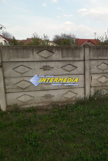 teren-intravilan-de-vanzare-in-zona-cetate-la-asfalt-1