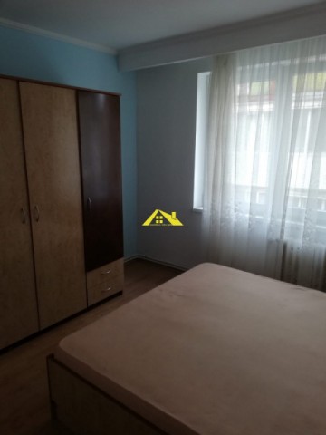 apartament-cu-3-camere-cetate-2