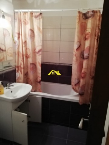 apartament-cu-3-camere-cetate-3