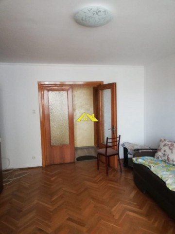 apartament-cu-3-camere-cetate-8