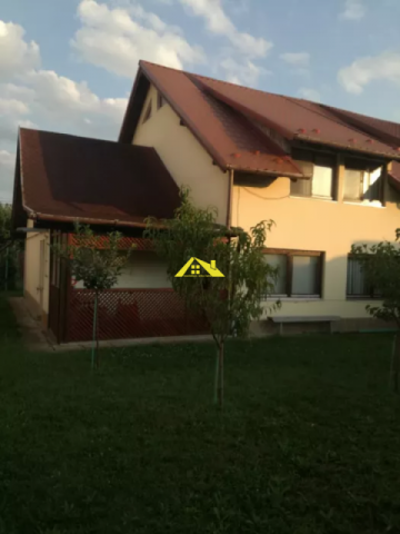 casa-cu-garaj-1