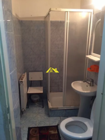 vand-garsoniera-in-zona-buna-cetate-3
