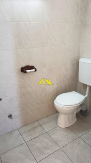 inchiriez-apartament-zona-centru-compus-din-3-camere2-bai-2-balcoane-3