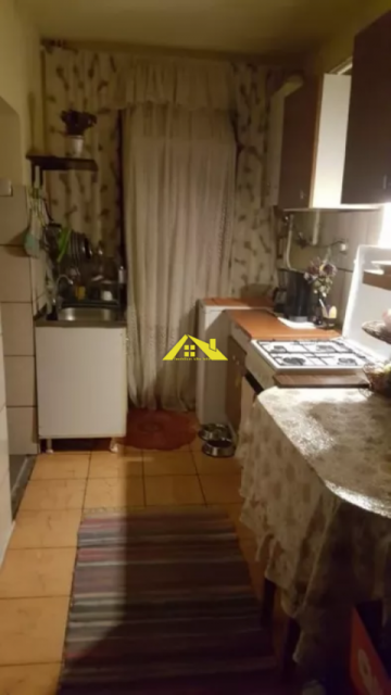 vand-apartament-3-camere-75-mp-beci-dublu-si-garaj-2