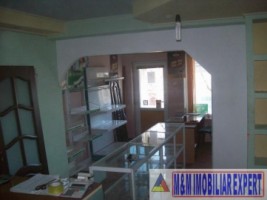 inchiriez-spatiu-60-mp-centru-campulung-muscel-arges-4