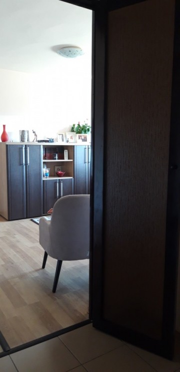 apartament-2-camere-finisat-zona-cetate-1