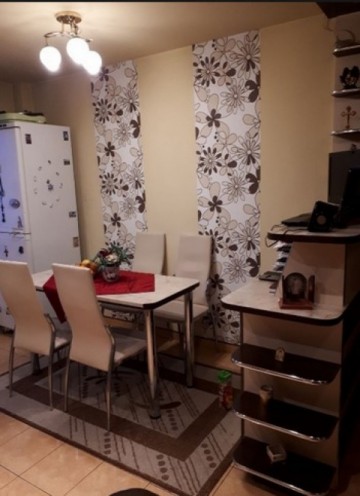 vand-apartament-3-camere-decomandat-in-ampoi-3-1