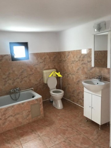 casa-cu-teren-in-centru-3
