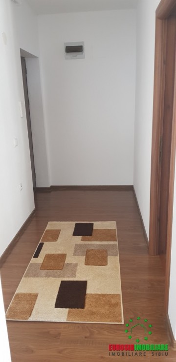 apartament-nou-de-inchiriat-zona-calea-cisnadiei-8