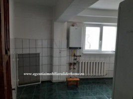 apartament-4-camere-zona-bazar-2