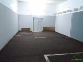 spatiu-comercial-de-inchiriat-zona-buna-cu-vad-2