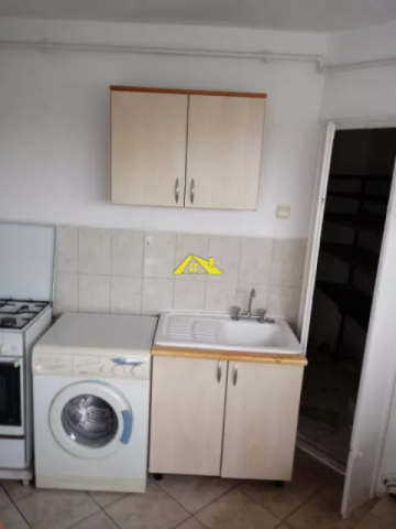 inchiriez-apartament-cu-o-camera-1
