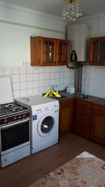 apartament-2-camere-zona-cetate-1