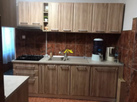 casa-cu-3-camere-anexa-centru-4