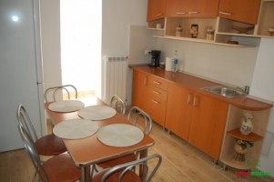 apartament-cu-2-camere-de-inchiriat-zona-spitalului-judetean-3