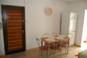 apartament-cu-2-camere-de-inchiriat-zona-spitalului-judetean-7