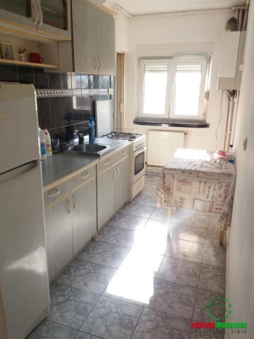 apartament-2-camere-de-inchiriat-in-sibiu-zona-vasile-aron-5