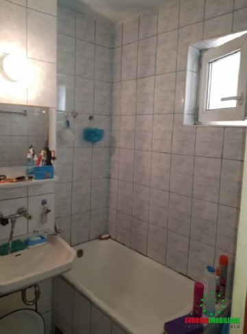 apartament-2-camere-decomandat-zona-ciresica-1