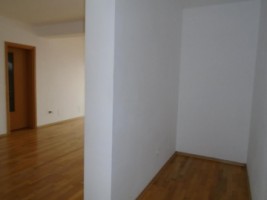 apartament-2-camere-decomandat-laurian-6