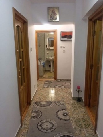 apartament-3-camere-decomandat-zona-capat-1-1