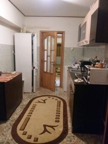 apartament-3-camere-decomandat-zona-capat-1-7