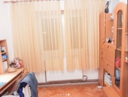 vand-apartament-3-camere-decomandat-et3-in-tolstoi-2