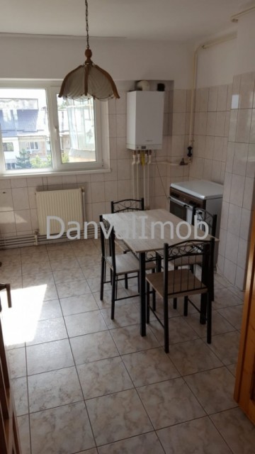 chirie-apartament-4-camere-tineretului-5