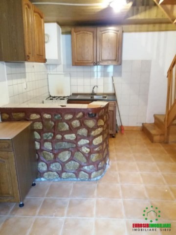 casa-cu-curte-si-gradina-de-vanzare-in-localitatea-cristian-sibiu-7