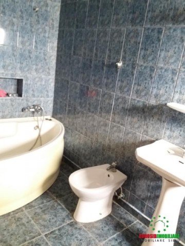 casa-cu-3-apartamente-de-inchiriat-in-sibiu-zona-lupeni-pretabil-cazare-muncitori-9