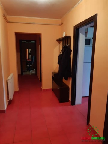 apartament-3-camere-de-inchiriat-in-selimbar-strada-pictor-brana-6