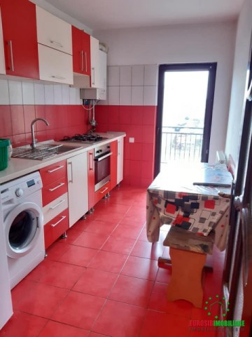 apartament-3-camere-de-inchiriat-in-selimbar-strada-pictor-brana-5