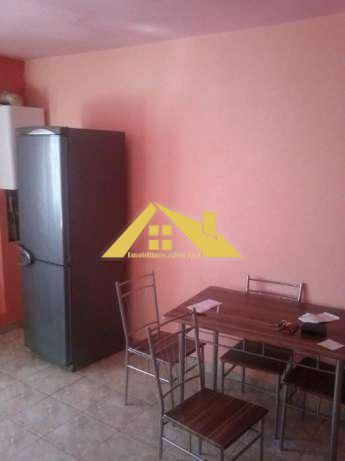 apartament-2-camere-zona-cetate-piata-2