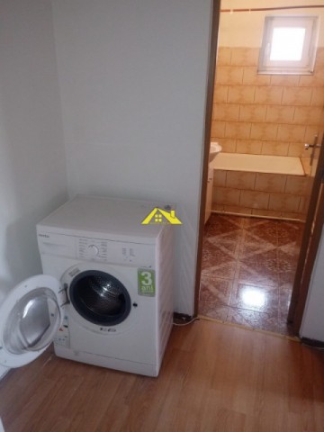 apartament-2-camere-zona-cetate-piata-6