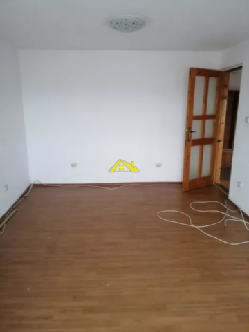 apartament-de-vanzare-3-camere