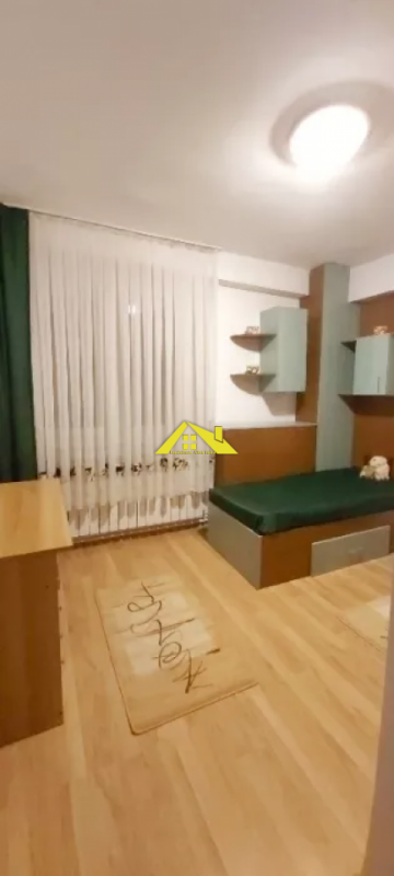 apartament-de-inchiriat-3-camere-centru-alba-iulia-4