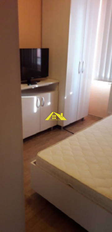 apartament-3-camere-de-lux-de-inchiriat-cetate-stadion-1