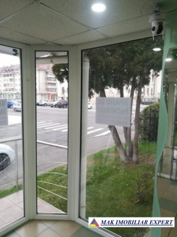 spatiu-comercial-25-mp-campulung-7