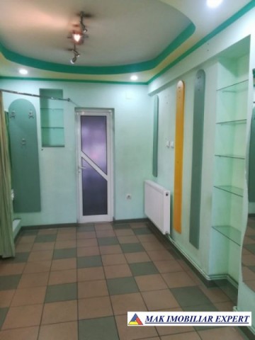 spatiu-comercial-25-mp-campulung-8