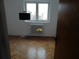 apartament-3-camere-cetate-closca-decomandat-4