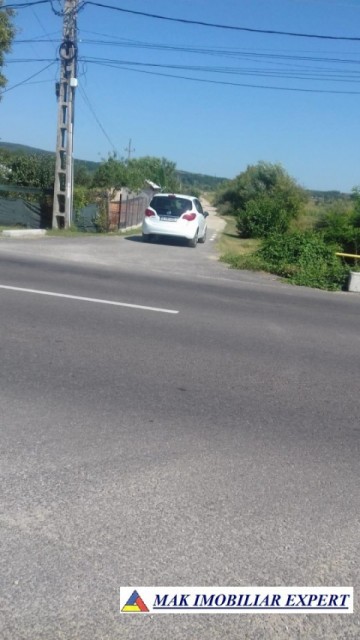 teren-1200-mp-intravilan-titesti-valea-stanii-1