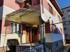 vand-casa-in-cetate-1