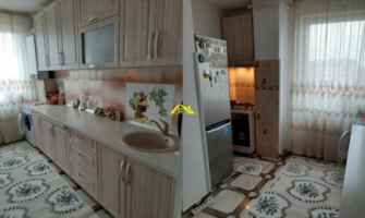 apartament-cu-3-camere-cetate-2