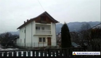 vila-5-camere-teren-700-mp-corbi