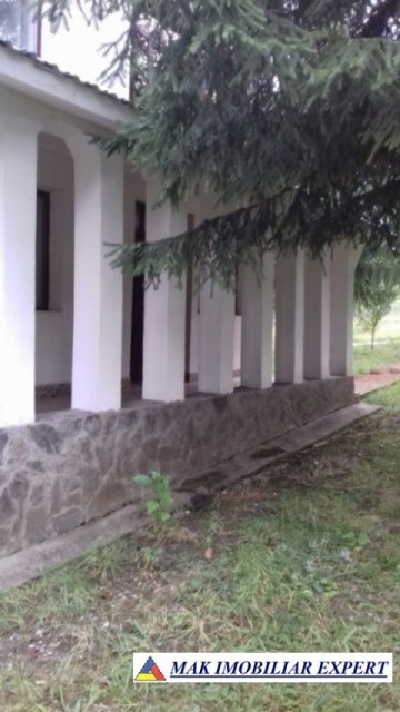 vila-5-camere-teren-2400-mp-campulung-1