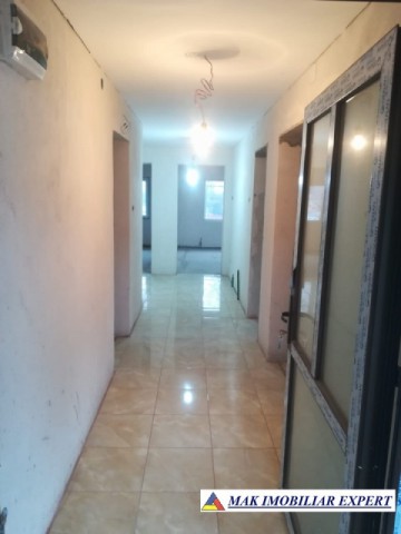 spatiu-comercial-125-mp-campulung