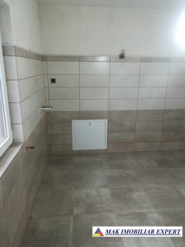 spatiu-comercial-125-mp-campulung-6