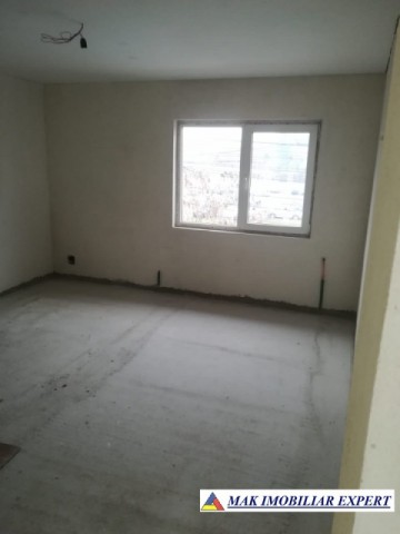 spatiu-comercial-125-mp-campulung-10