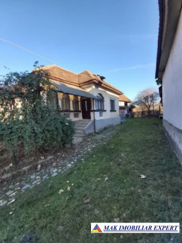 casa-2-camere-teren-1330-mp-berevoesti-1