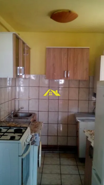 inchiriez-apartament-cu-2-camere-ocupare-imediata-zona-centrala